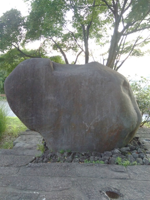 中野市東山月の兎