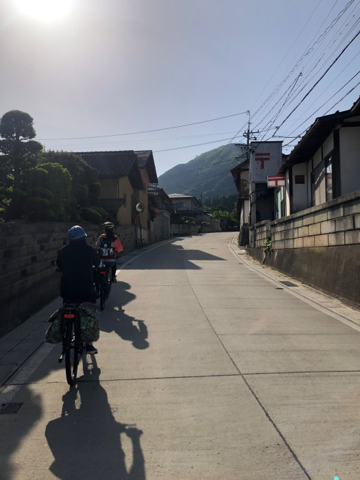 高山村イーバイクサイクリング　きつい坂もスイスイ