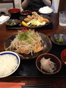 飯山あたご亭
