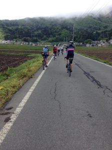 飯山市をサイクリング　戸狩スキー場に向かう途中