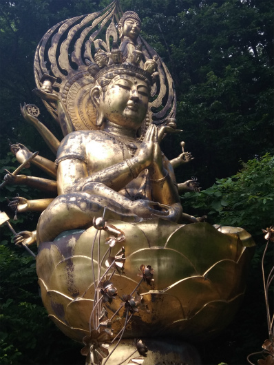 中野あじさい寺「谷厳寺」、森の中の巨大金色仏像を見に行くサイクリング