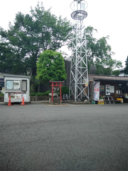 北斎館駐車場