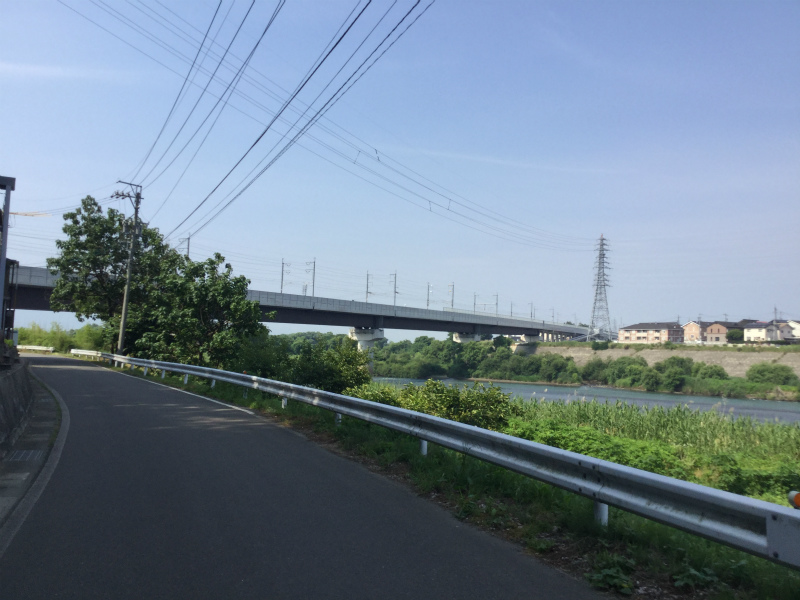 立ヶ花から見る北陸新幹線の橋